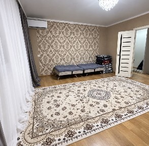 Продаю 2-комнатную квартиру на Голубых Прудах.