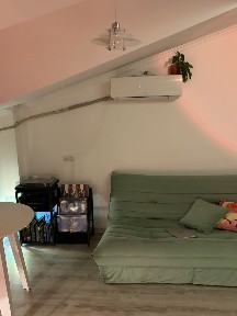 Продается 1 комнатная квартира (не студия)