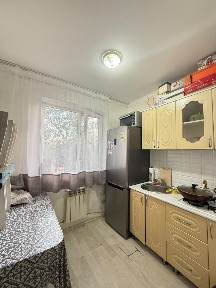 Продается 2х ком кв. Напротив президентского парка. Срочно!