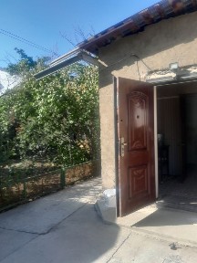Сдам 3х комнатный частный дом золотом квадрате города Тараз.