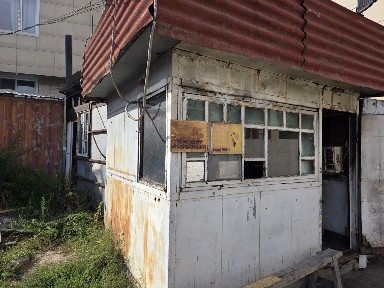 Продаётся ларёк в удовлетворительном состоянии