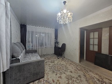 Продаю однокомнатную квартиру в городе на улице Мустафина, дом 9