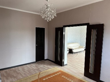 Сдам котедж можно в субаренда проходимость большая с ремонтом