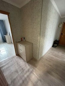 продам срочно 2 комнатную квартиру