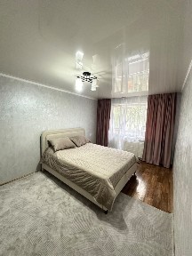 Продается двухкомнатная квартира. Рахмет.
