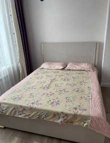 Сдам двушку посутоно семейной паре без запаха