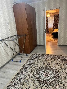 Сдается 2х комнатная в 4 микрорайоне с мебелью 120 рядом с Нурисламом
