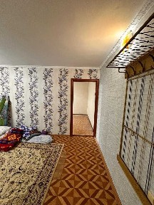 Продам 2-ух комн квартиру в районе магазина 