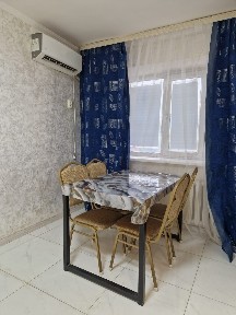 Площадь центра сдаётся двух комнатная квартира суточная и часовой
