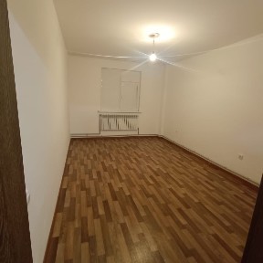 Сдам 2х комн квартиру срочно!