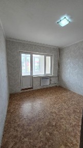 Продаётся 2-х комнатная квартира улучшенной планировки в 8мкр