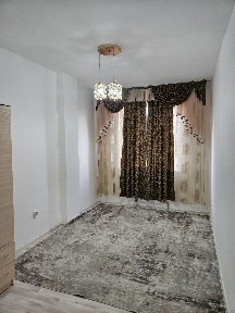 Үш бөлмелі пәтер ұзақ мерзімге жалға беріледі!