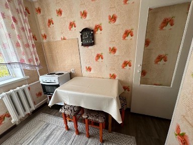 Сдам 2-х ком. кв. На длительный срок. 4/5.