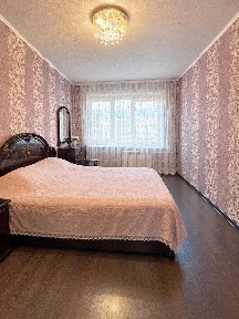 Продам 3-х комнатную квартиру у/п на 9 мкр