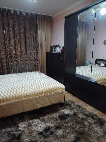 Продам 3-х к. квартиру. ЖМ К. Нокина (Опытная). Кирпичнй дом, 3этаж