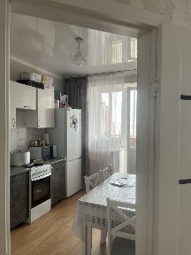 Продам однокомнатную квартиру. Лесная Поляна 35