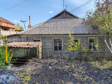 4-комнатный кирпичный дом с гаражом и зем уч 5соток город ул. Липецкая