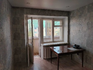 Продам 1 комнатную квартире в центре, по проспекту Тауелсыздык