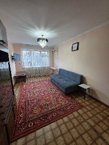 Центр 3х комнатная квартира 4 этаж СПОРТИВНЫЙ БАЙТУРСЫНОВА