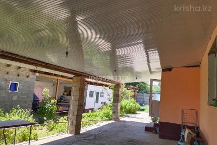 Продам 5ти ком. саманный дом