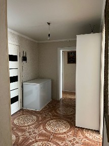 Продам 4 комнатную квартиру