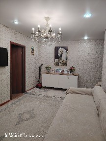 Продам 3-комнатную квартиру в 4 микр 24 дом