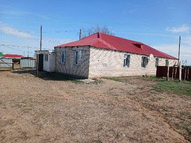 Шалқар. Сары өмір ауылында үй сатылады.