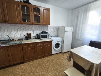 Кв на4 чел командировочным. документы. стирка +уборка