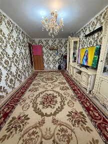 Продам 3 комн на 16мкр на 2 этаже