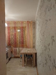 Сдаётся 2 комнатная квартира на длительный срок.
