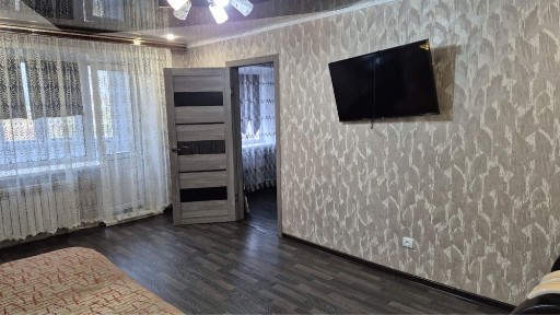 Сдам! Двух комнатная, долгий срок 90000+ком.