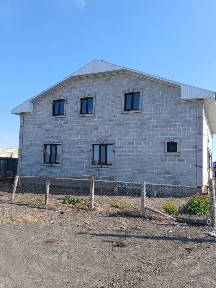 Мансард үй сатылады. Алмалы ауылында орналасқан. Остановкаға жақын.