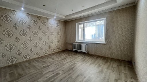 Продается 4х комнатная квартира на 5 этаже, не угловая