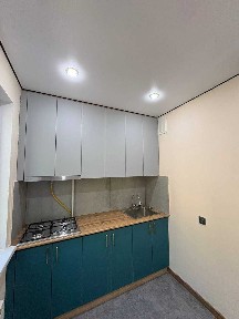 Продам 3 комнатную квартиру в районе Стадион
