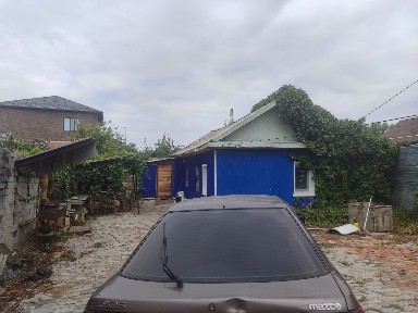 Продам дом. Участо 4,3 сотки. В городе