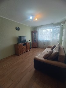 2 комнатная, 3 этаж, состояние заезжай и живи