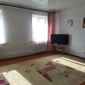 Продам 2к квартиру в кирпичном доме Рабочий!