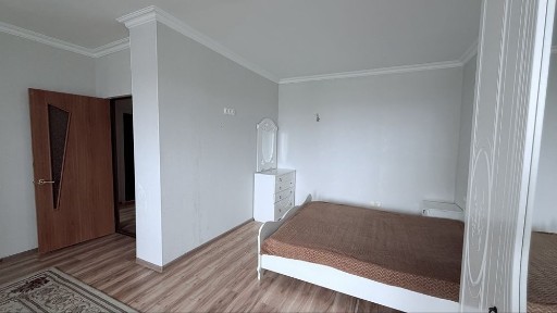Большая 1-комнатная 55 м² в Аль-Фараби-20 - просторная кухня и комната