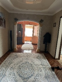 Продается частный жилой дом в центре города. Рядом обл больница. Рынок