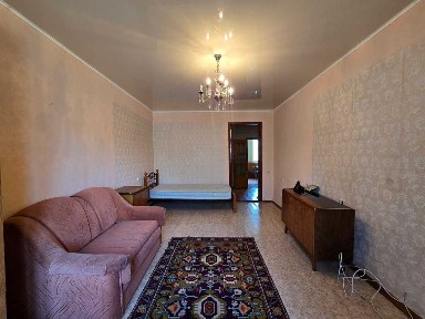 Продам 2х комнатную кв. Абылай хана 39