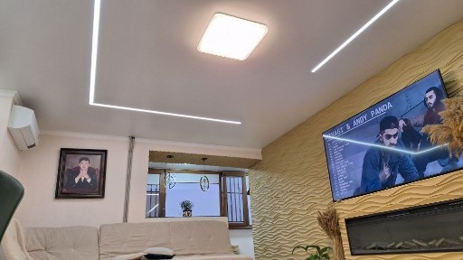 4 комнатная квартира. Карбышева 44/9 этаж. Площадь 80 кв.