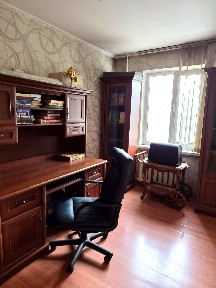 Сдаётся 3х- комнатная квартира Розыбакиева /Бабаева.