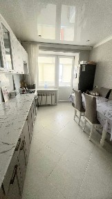 Продам 2-х комнатную квартиру на мкр Кунаева