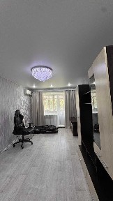Продам 2 ком. район акимата, 3 этаж, с мебелью и техникой, 12,5 млн.