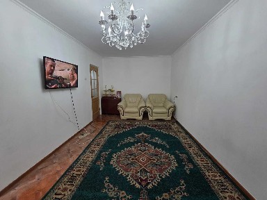3-ком кв в Универмаге на 2 этаже