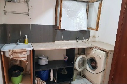 2ух комнатная квартира в цокольном этаже