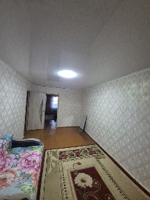 Екі бөлме үи сатылады
