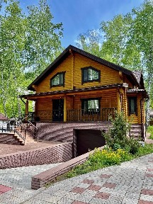 Сдаётся благоустроенный 2х этажный коттедж