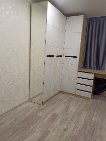 Продам 2 х комнатную квартиру в 4 мкрн.