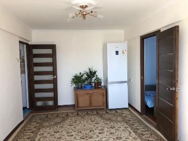 Продам 4-комнатную квартиру